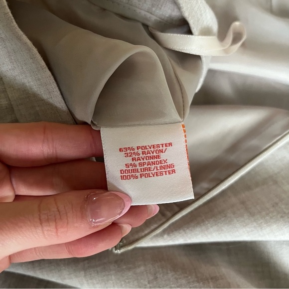 Issac Mizrahi beige midi pencil skirt with back slit - Picture 3 of 7